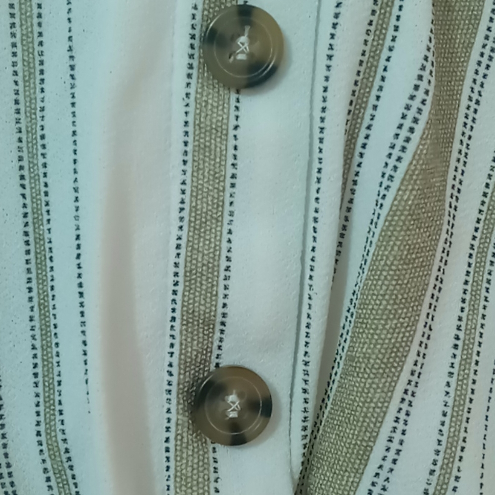 Button down tee - Picture 3 of 3